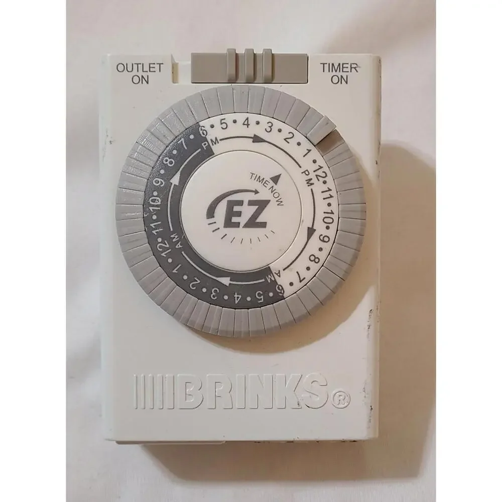 Brinks Grounded Heavy Duty 24 Hour Mechanical 3 Prong Timer D42-1023 Indoor Use - Picture 1 of 4